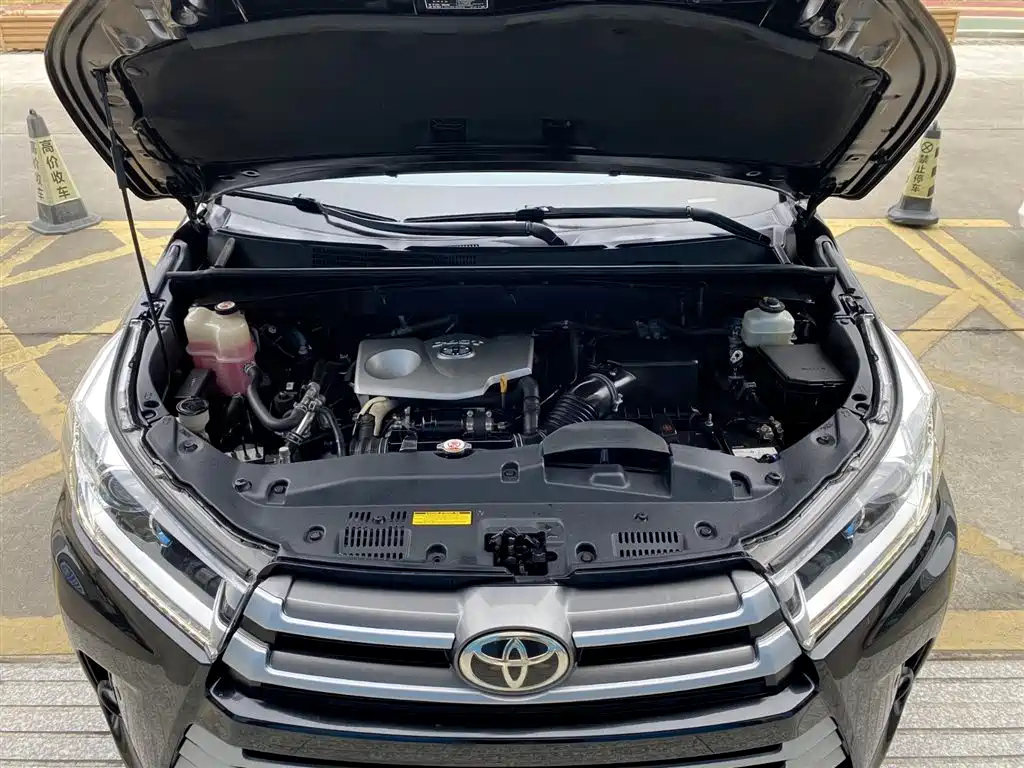 TOYOTA HIGHLANDER 2018