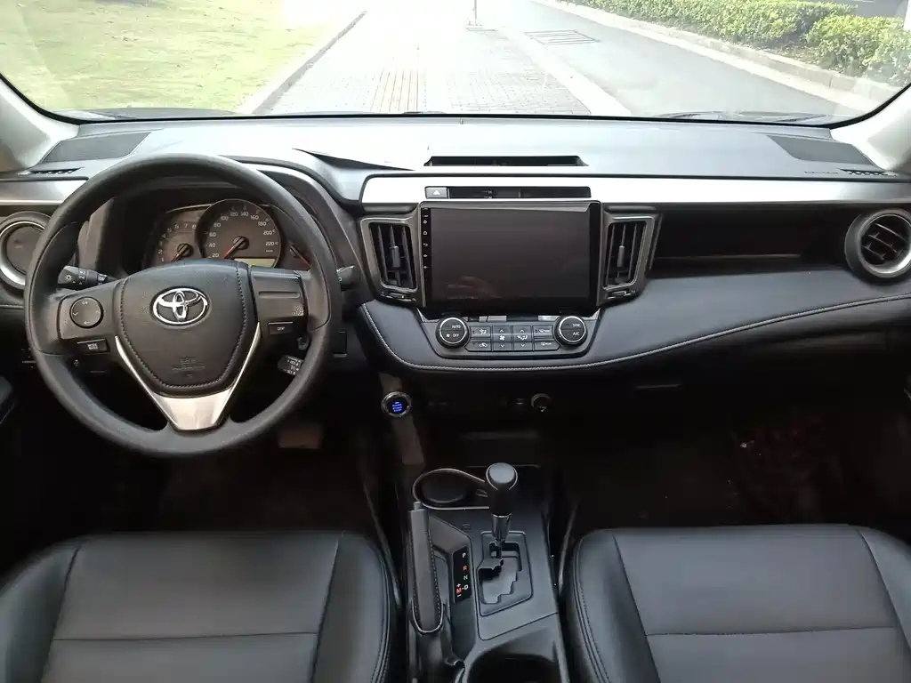 TOYOTA RAV4 RONGFANG 2018