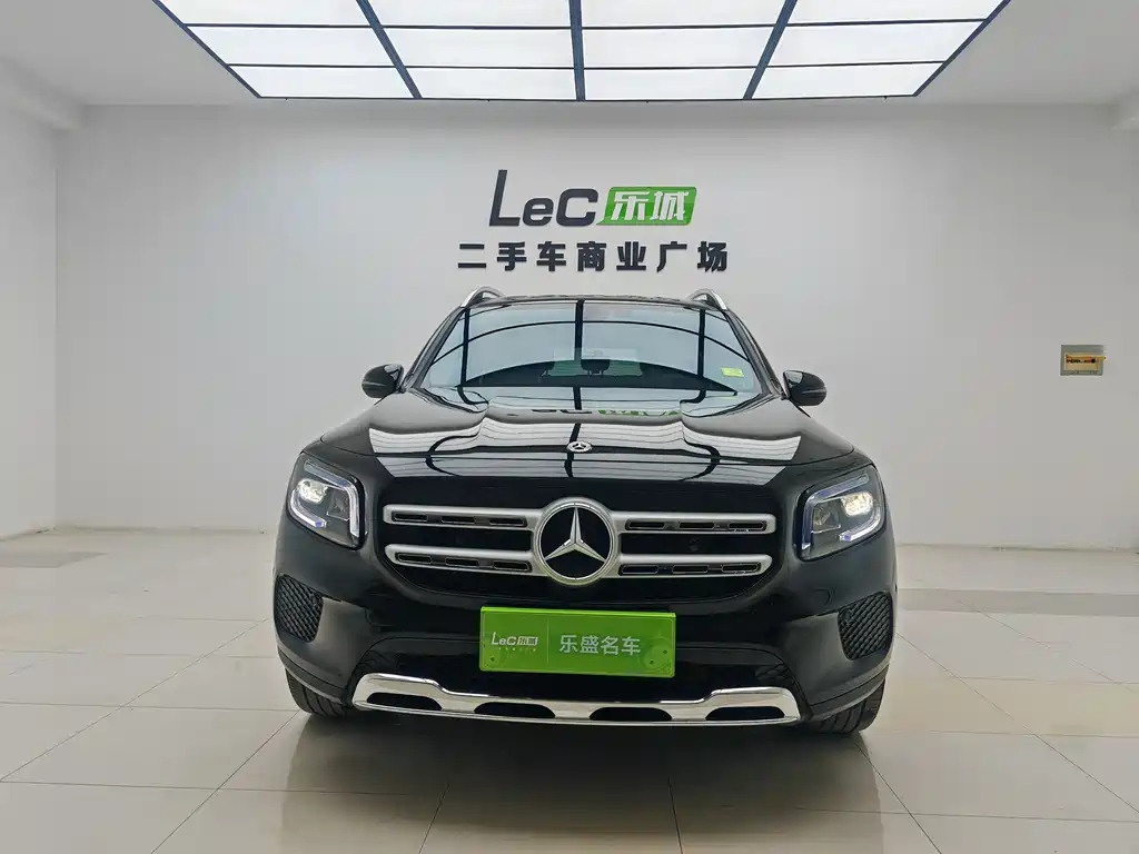 MERCEDES BENZ GLB 2023