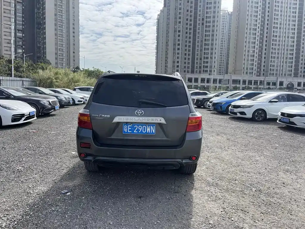 TOYOTA HIGHLANDER 2009