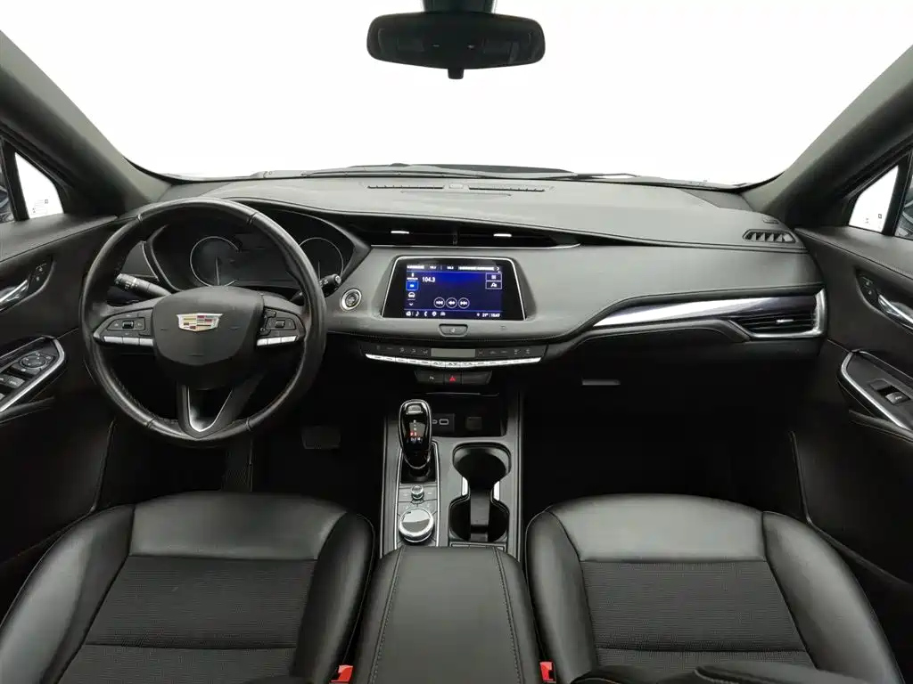 CADILLAC XT4 2021
