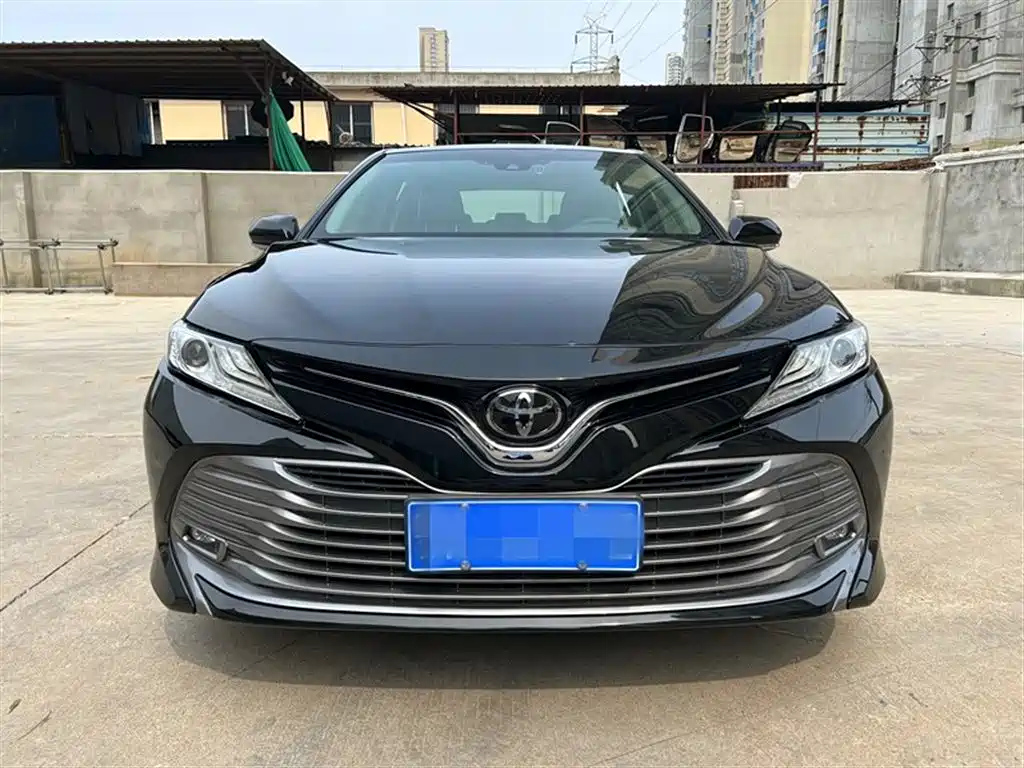 TOYOTA CAMRY 2020