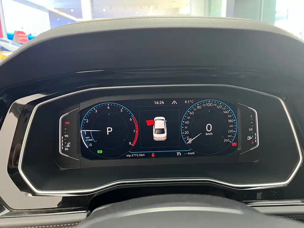 VOLKSWAGEN SAGITAR 2022