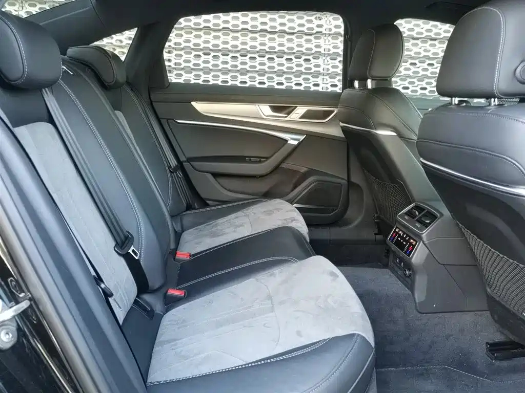 AUDI A6L 2023