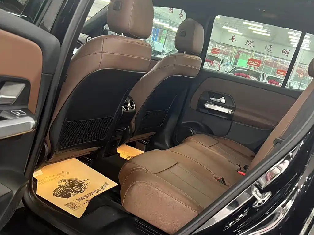 MERCEDES BENZ GLB 2021