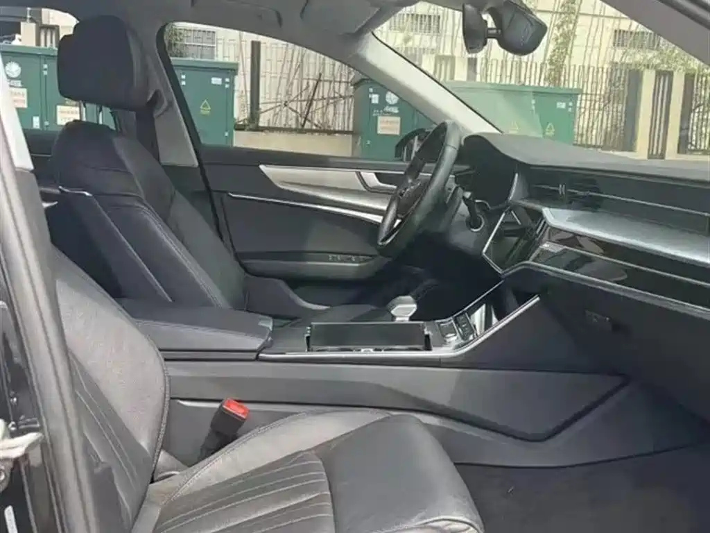 AUDI A6L 2021