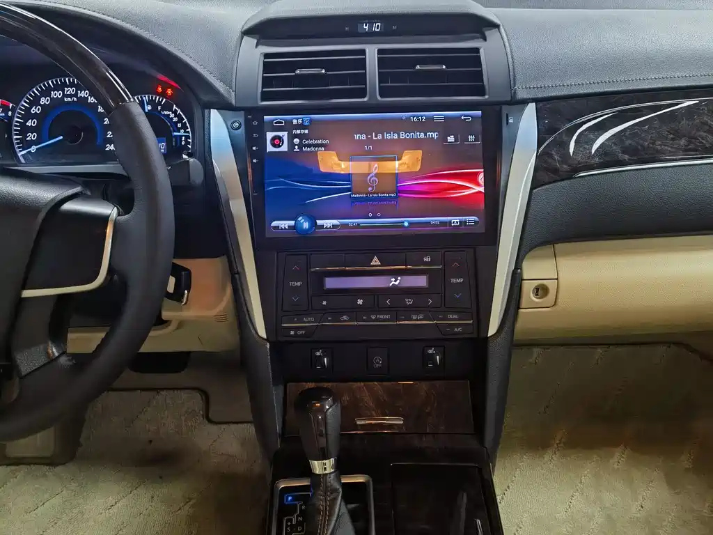 TOYOTA CAMRY 2017