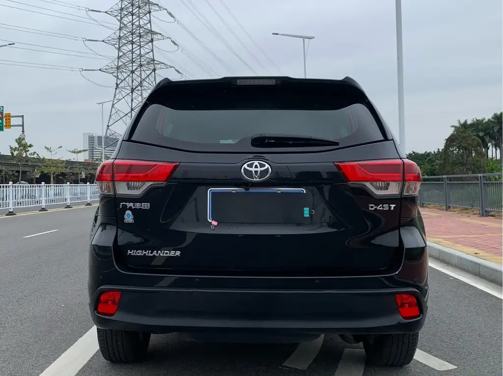 TOYOTA HIGHLANDER 2020