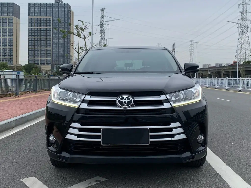 TOYOTA HIGHLANDER 2020