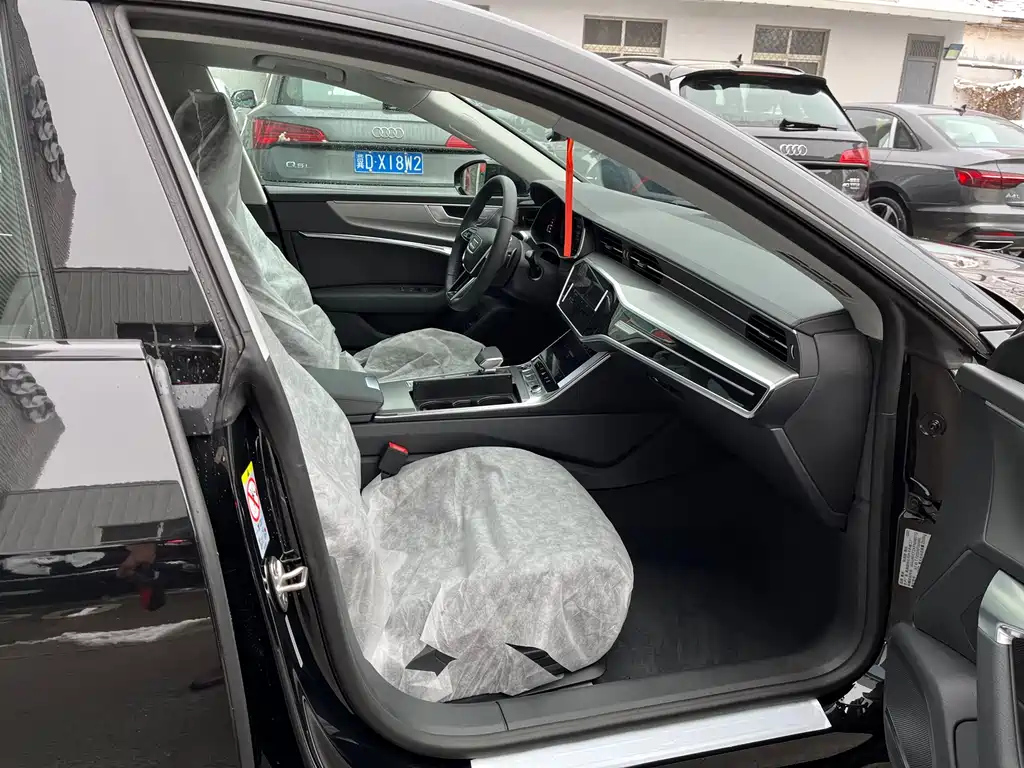 AUDI A7 2024