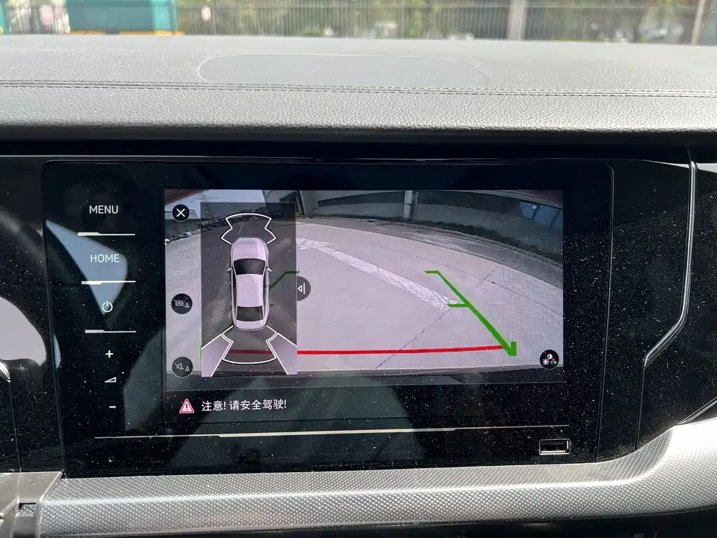 VOLKSWAGEN PASSAT 2022
