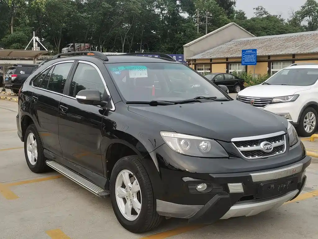 BYD S6 2014