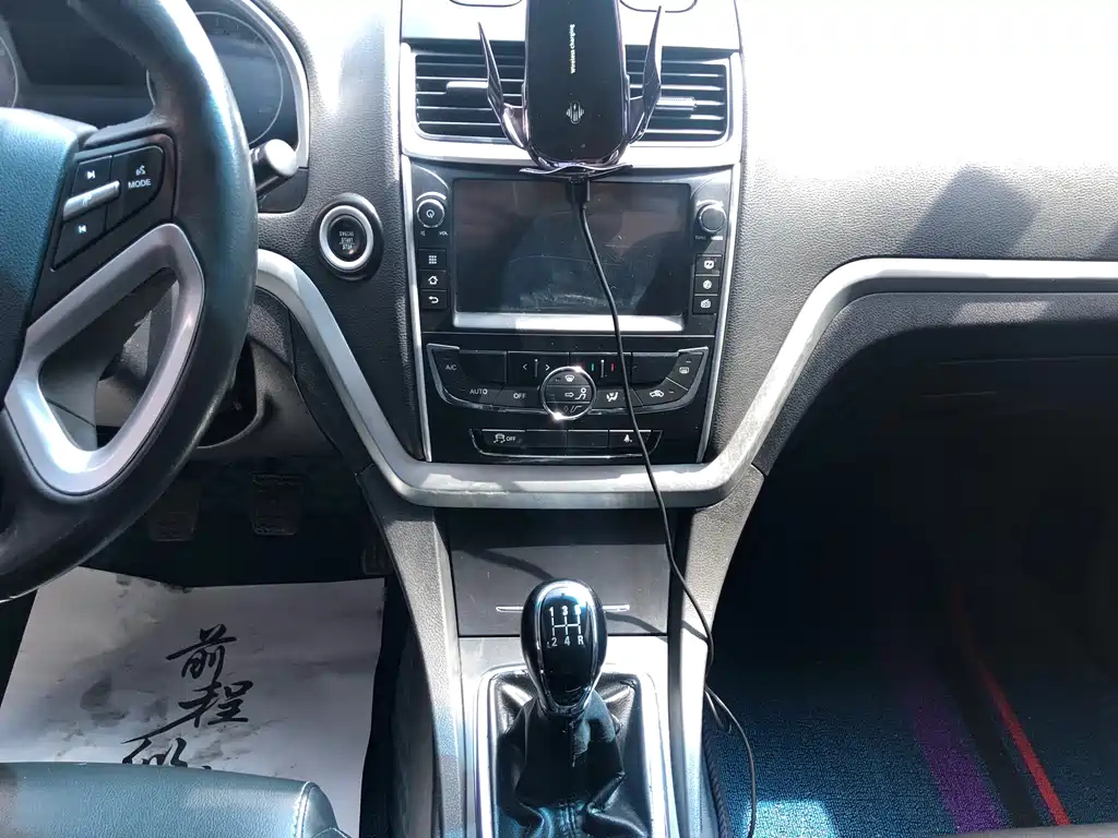 GEELY AUTO EMGRAND 2016