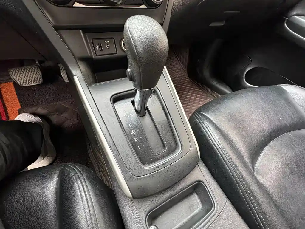 NISSAN SYLPHY 2019
