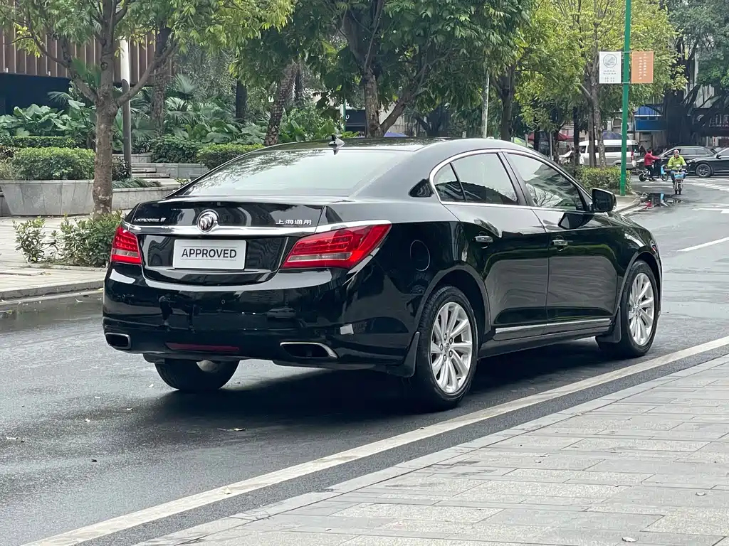 BUICK LACROSSE 2015