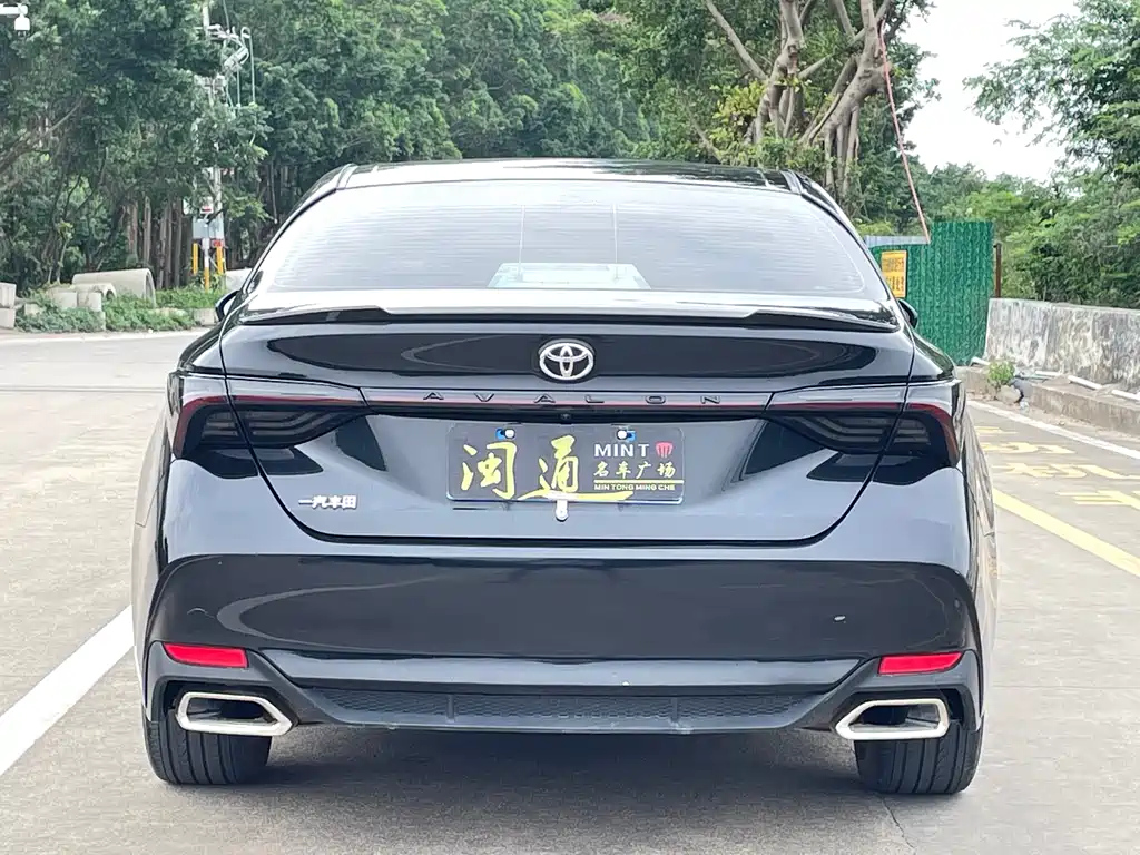 TOYOTA AVALON 2020