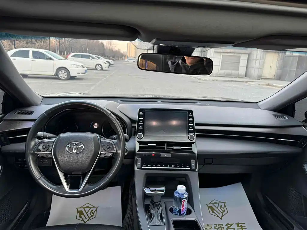 TOYOTA AVALON 2020