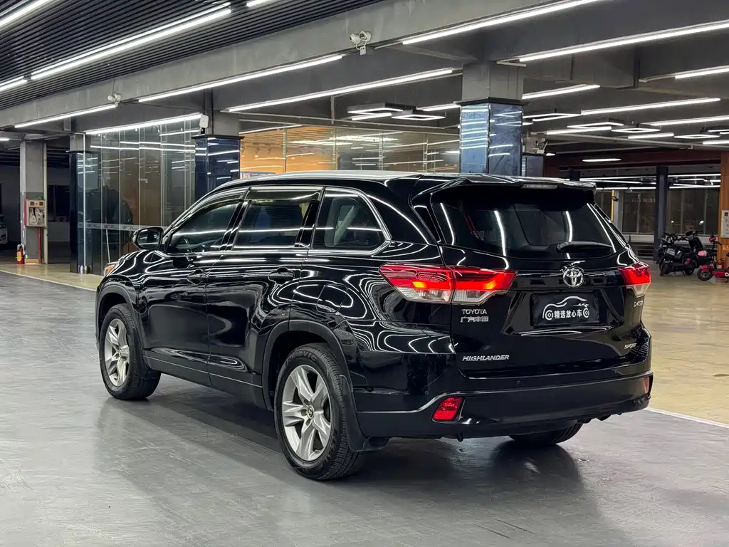 TOYOTA HIGHLANDER 2019