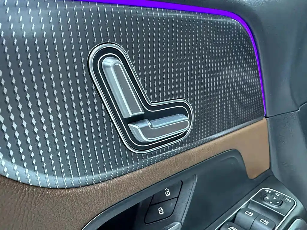 MERCEDES BENZ GLB 2021