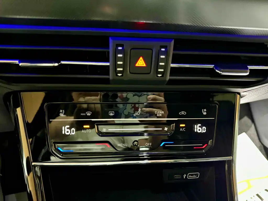 VOLKSWAGEN PASSAT 2022