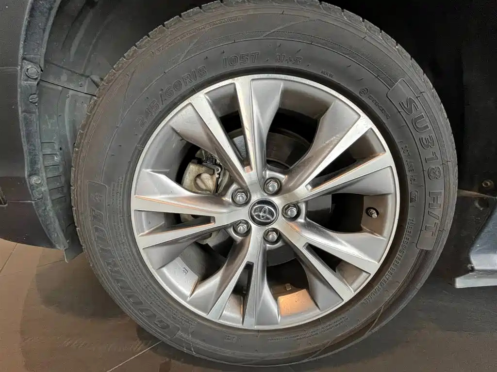 TOYOTA HIGHLANDER 2020