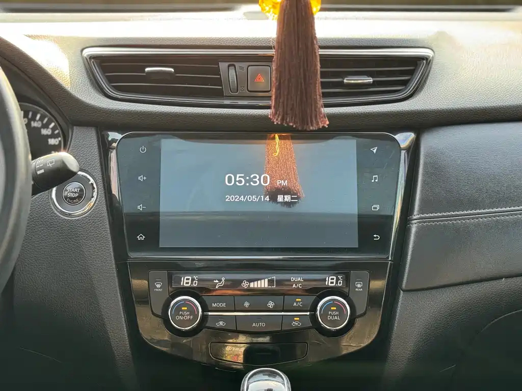 NISSAN X-TRAIL 2019