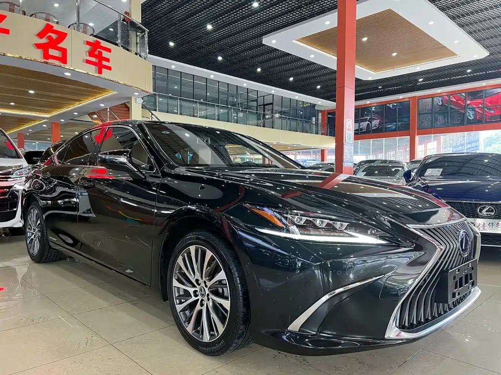 LEXUS ES 2021