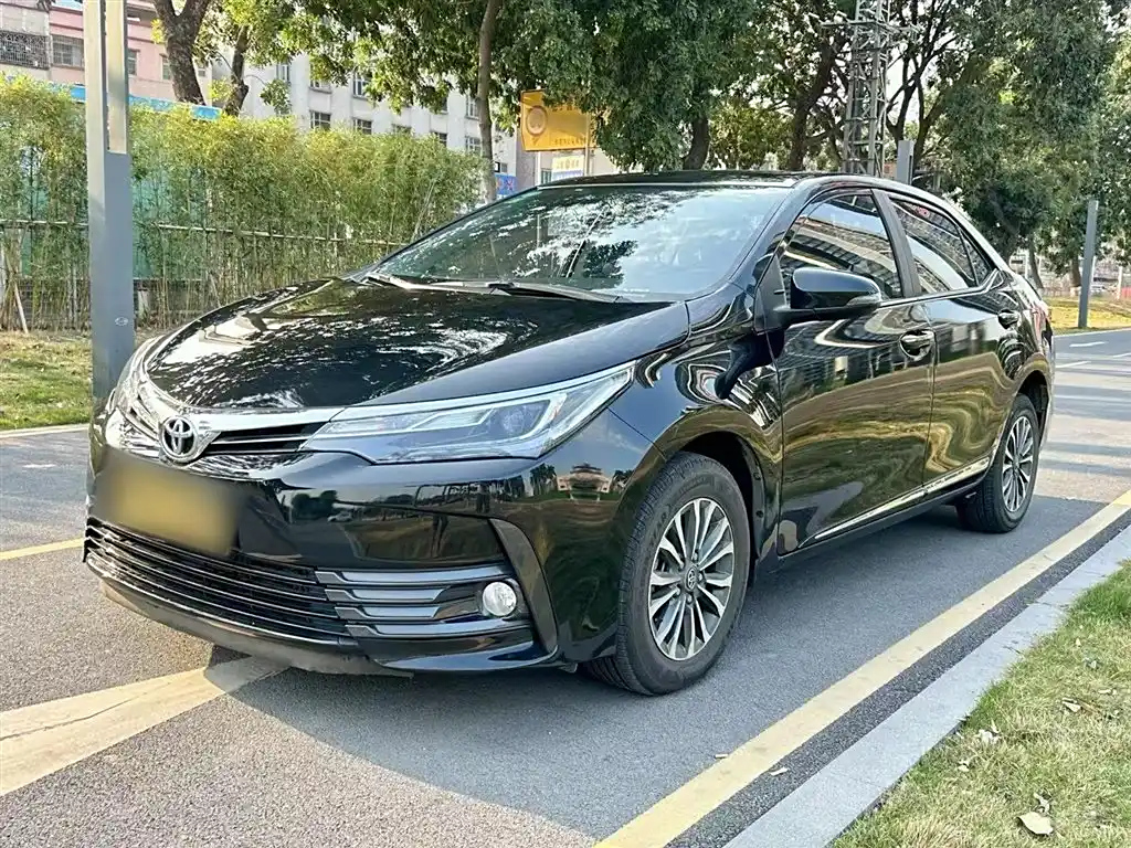 TOYOTA COROLLA 2018