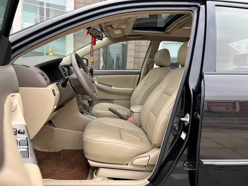 TOYOTA COROLLA 2012
