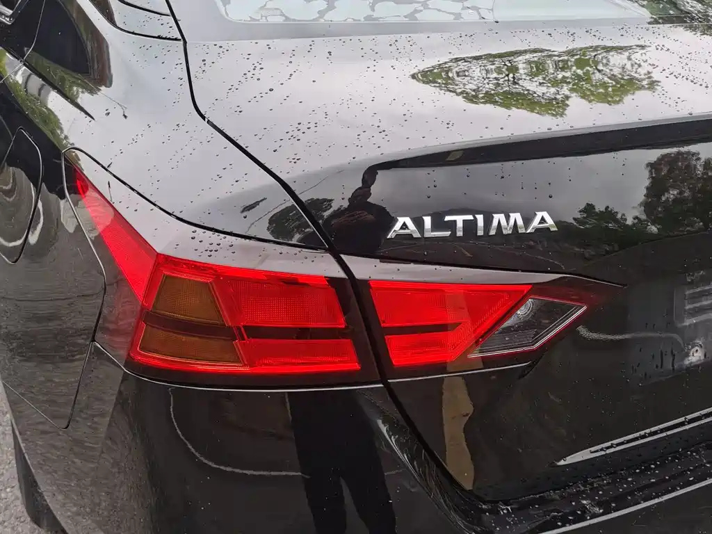 NISSAN TEANA 2019