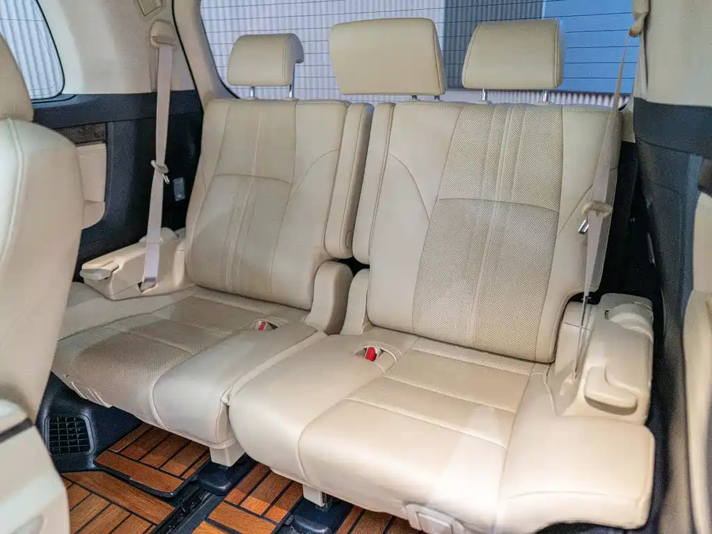 TOYOTA ALPHARD 2018