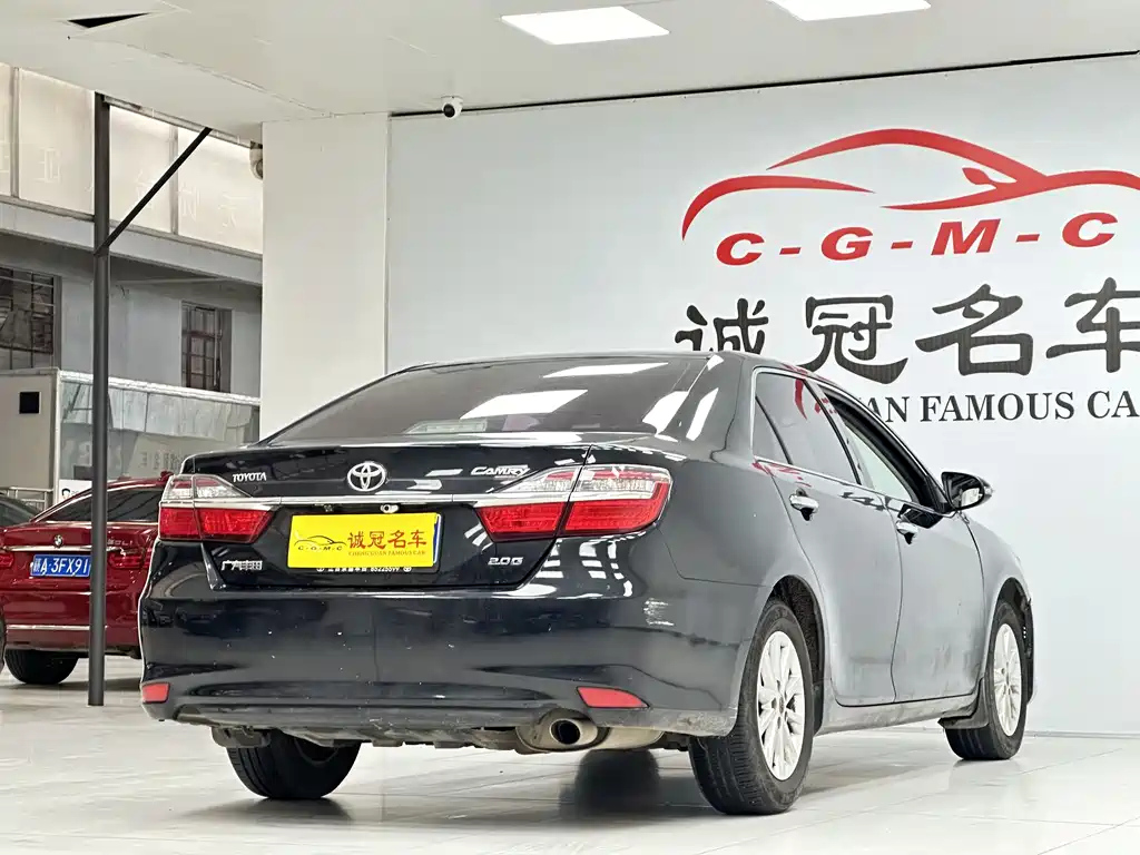 TOYOTA CAMRY 2016