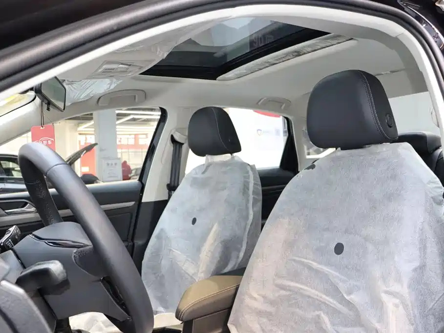 VOLKSWAGEN LAVIDA 2023