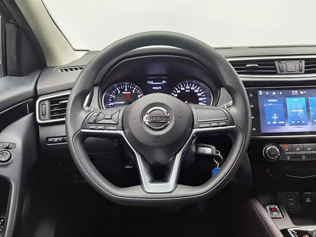NISSAN QASHQAI 2021