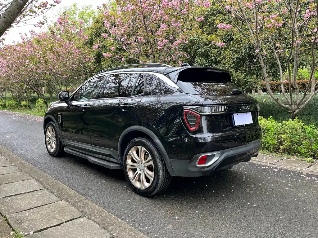 LYNK&CO 01 2018