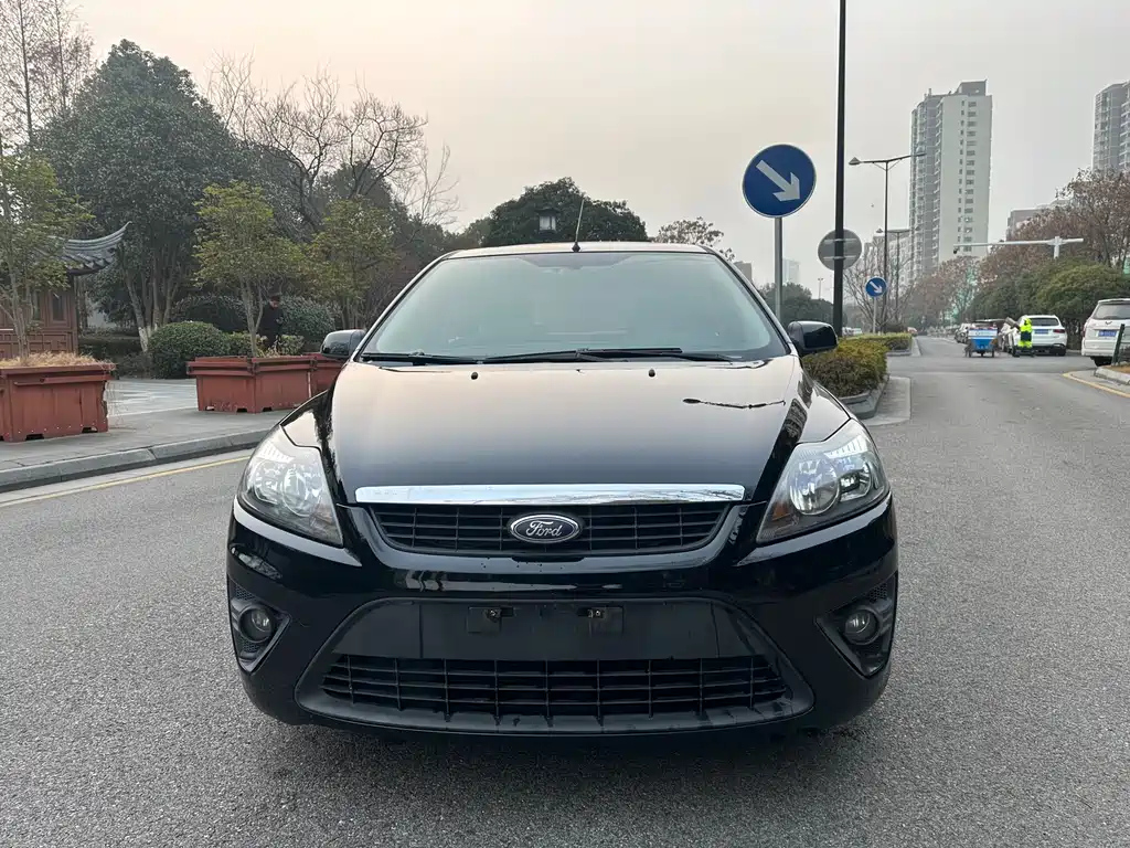 FORD FOCUS 2011