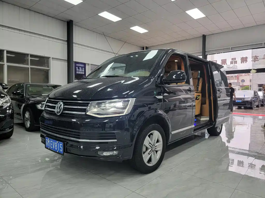 VOLKSWAGEN MULTIVAN 2016