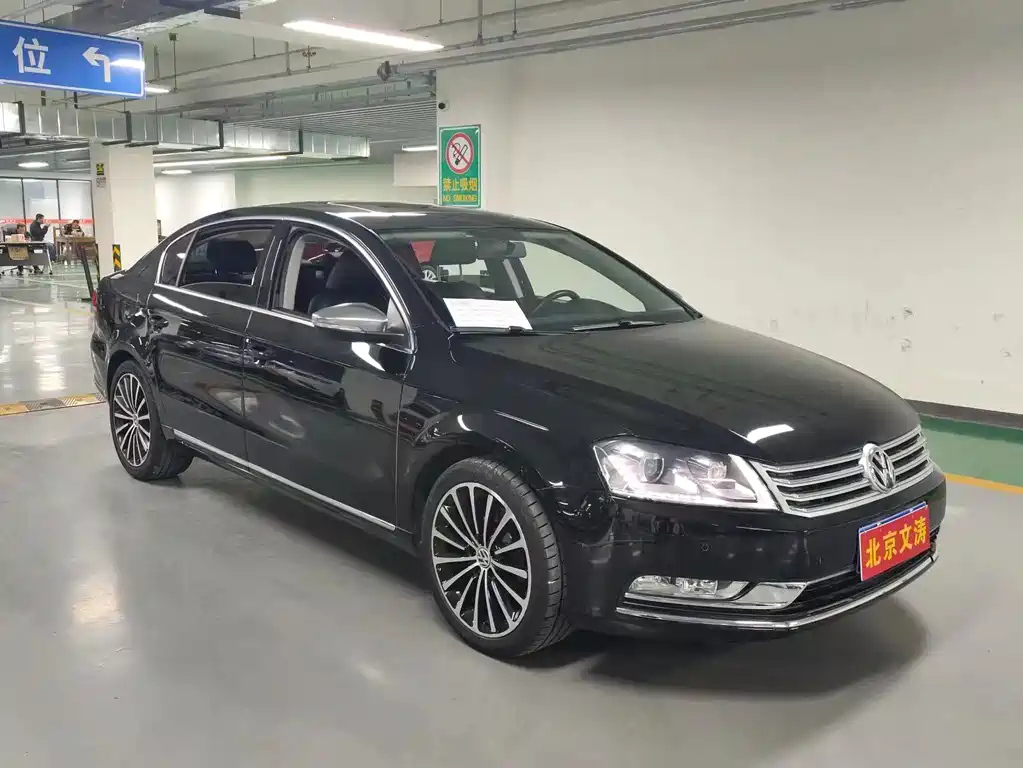 VOLKSWAGEN MAGOTAN 2015