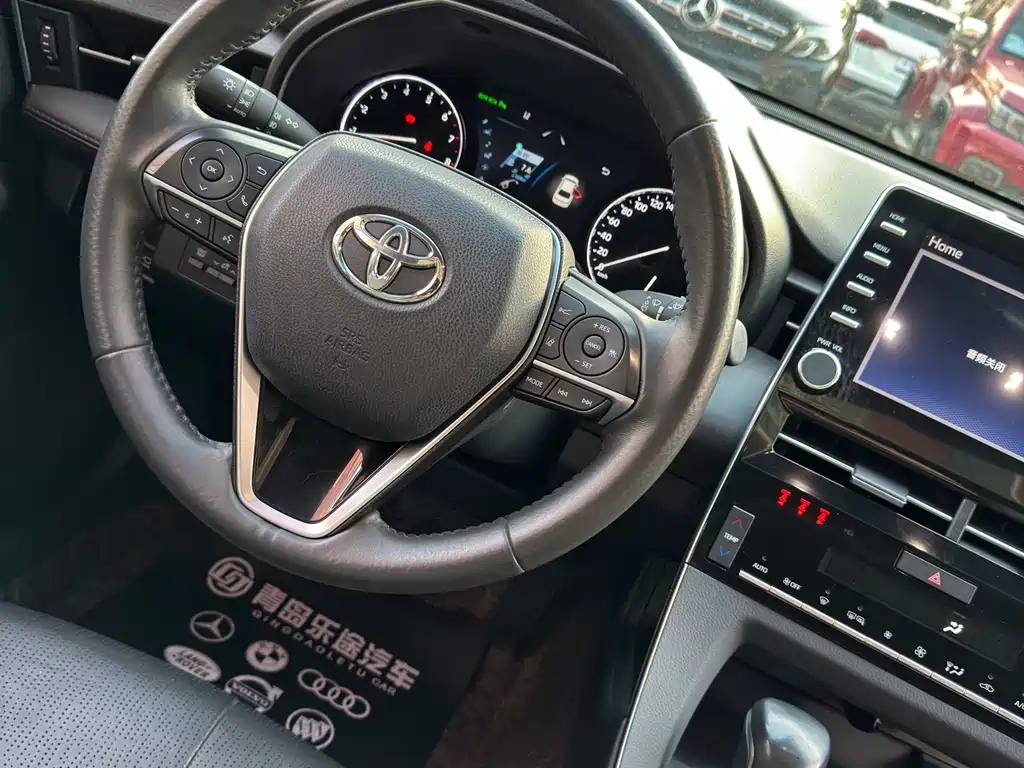 TOYOTA AVALON 2022