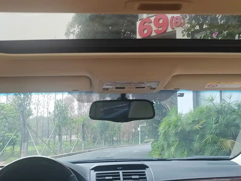TOYOTA CAMRY 2017