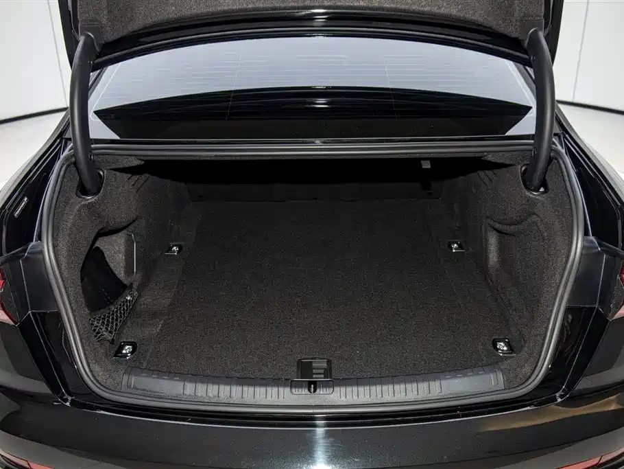 AUDI A6L 2023