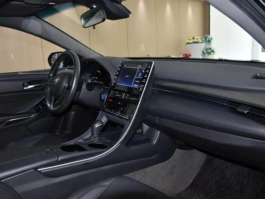 TOYOTA AVALON 2022