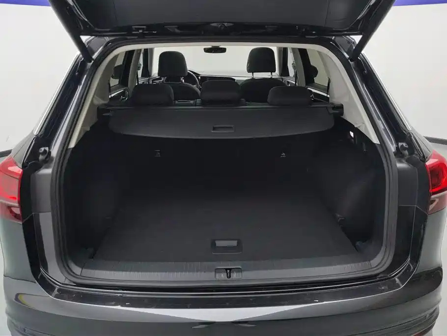 VOLKSWAGEN TAYRON 2020