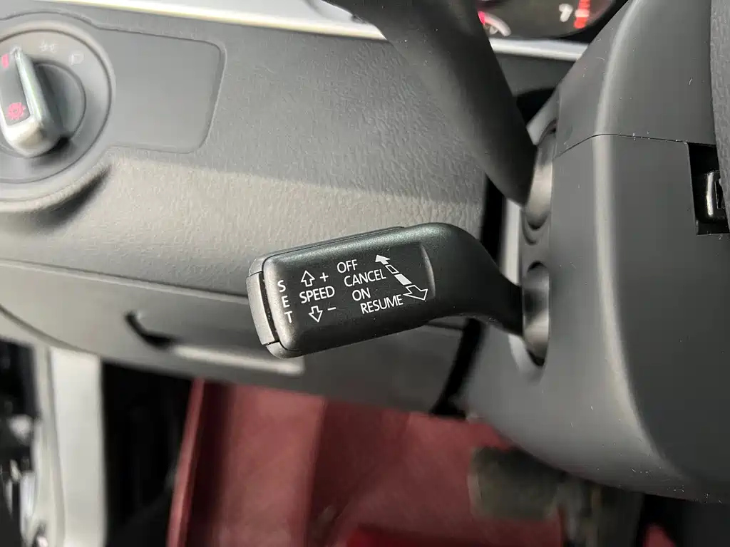 VOLKSWAGEN MAGOTAN 2016