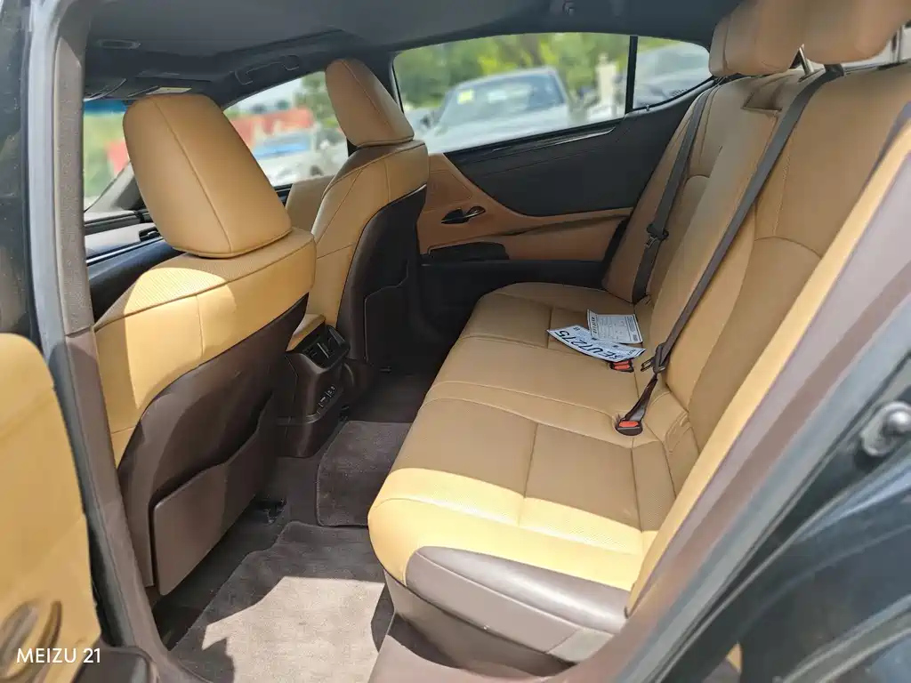 LEXUS ES 2021