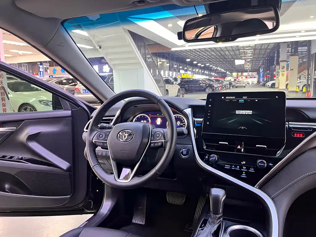 TOYOTA CAMRY 2022