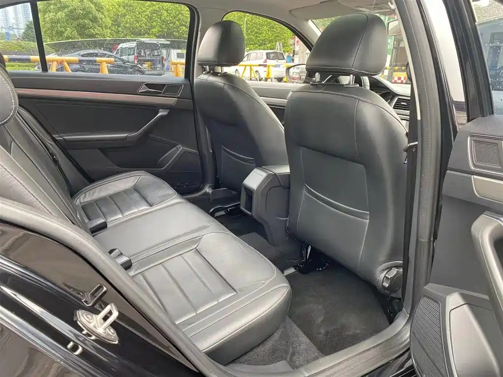 VOLKSWAGEN LAVIDA 2018