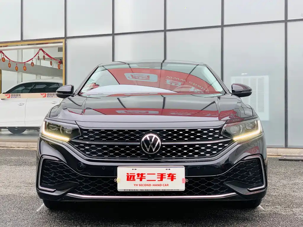 VOLKSWAGEN PASSAT 2022