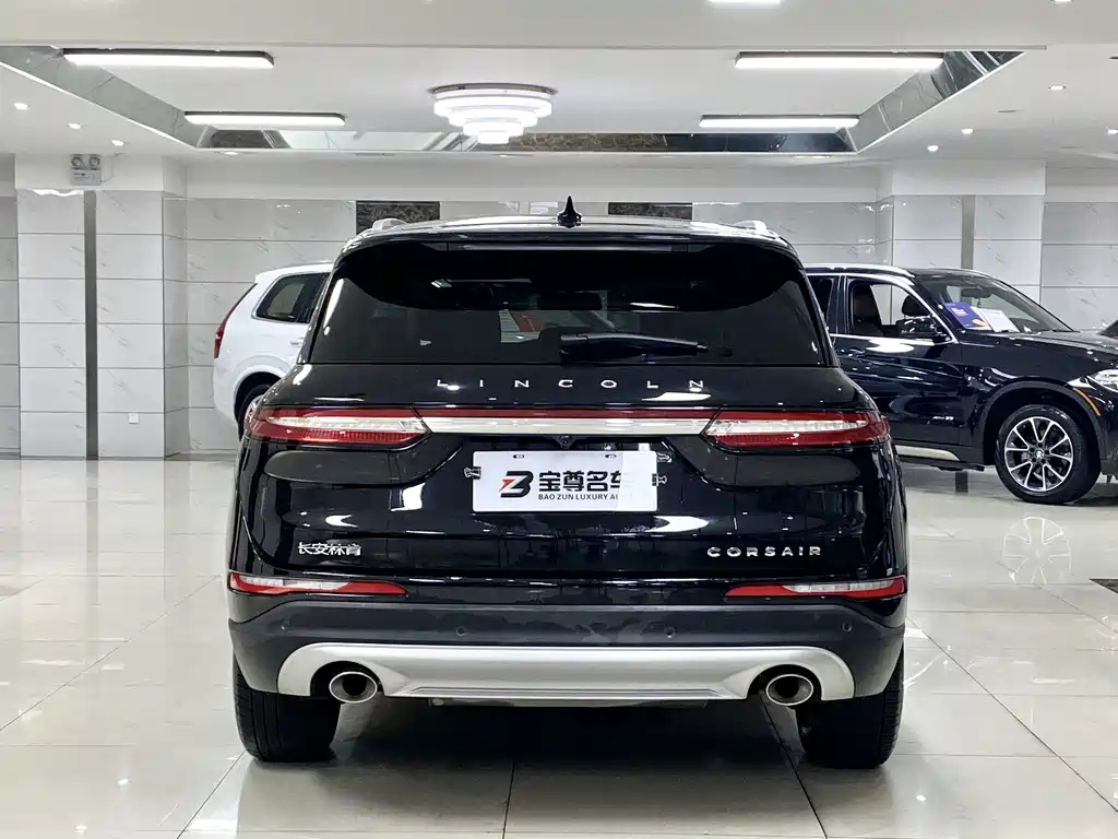 LINCOLN ADVENTURER 2022
