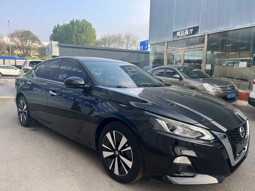 NISSAN TEANA 2021